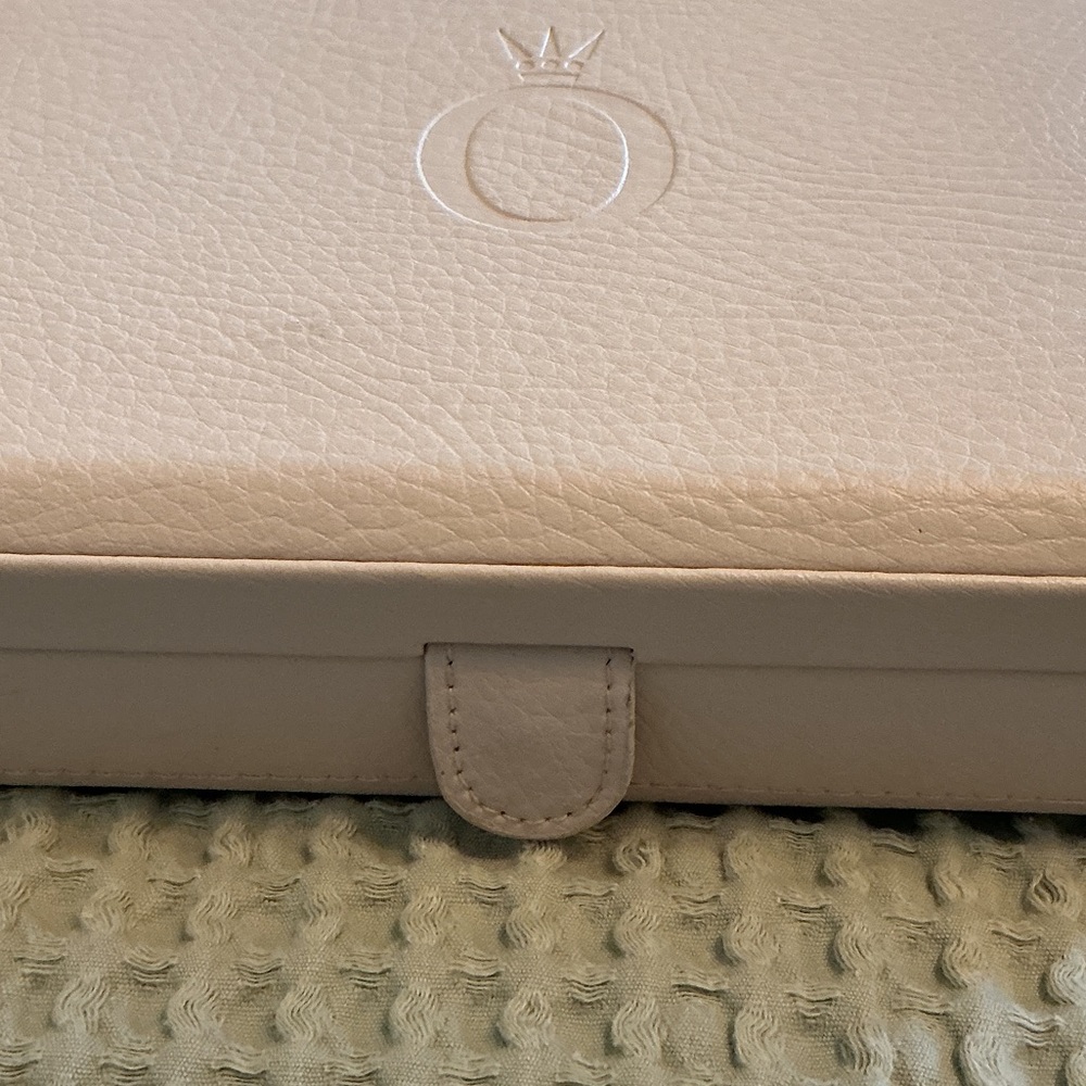 Pandora Leather Jewelry Case with Black Velvet Interior ~ Blush - Picture 4 of 7